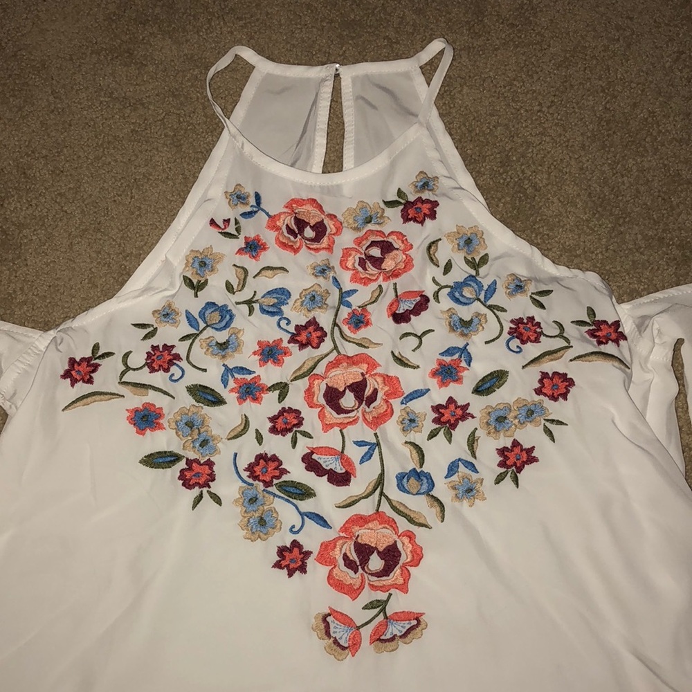 A&F Open Shoulder Top - Picture 2 of 4